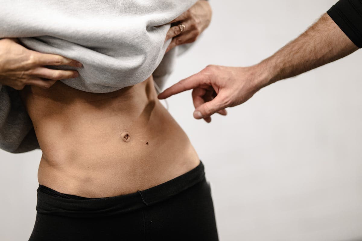 Diagram showing injection site locations on the body including abdomen, thigh, and upper arm for subcutaneous and ventrogluteal and deltoid for intramuscular